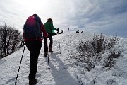 31 Sentiero con neve dura ...